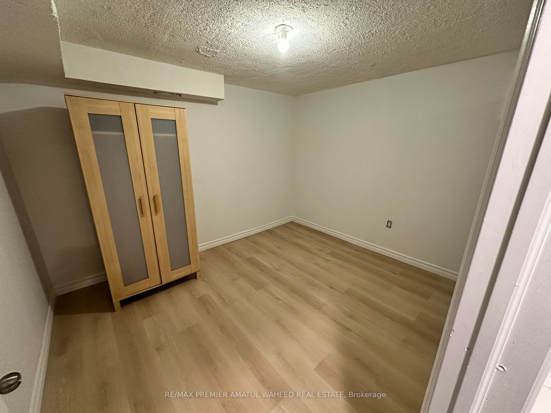 166 Killian Rd