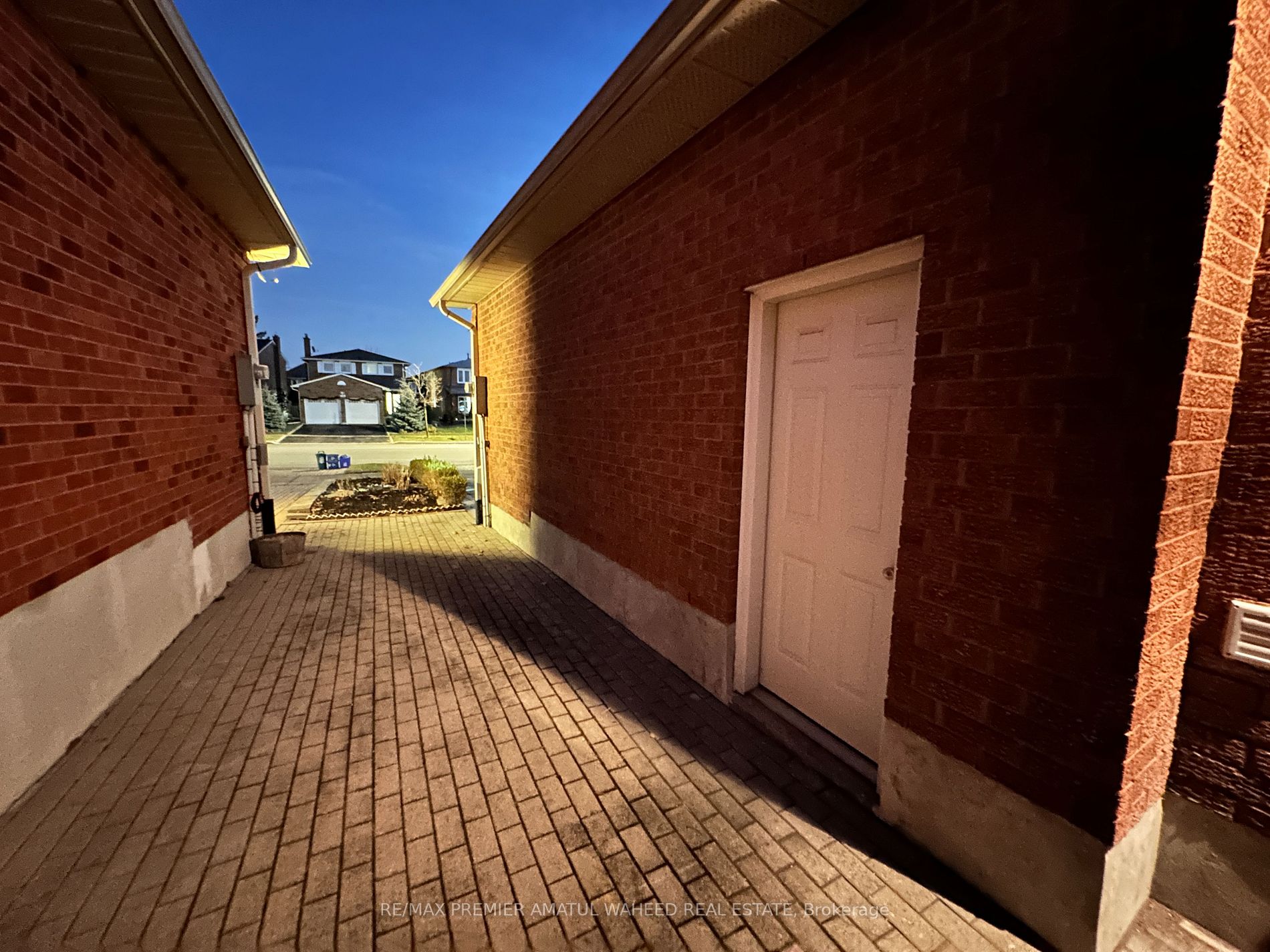 166 Killian Rd