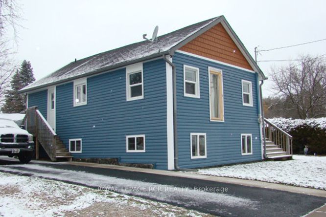 290 Main St N