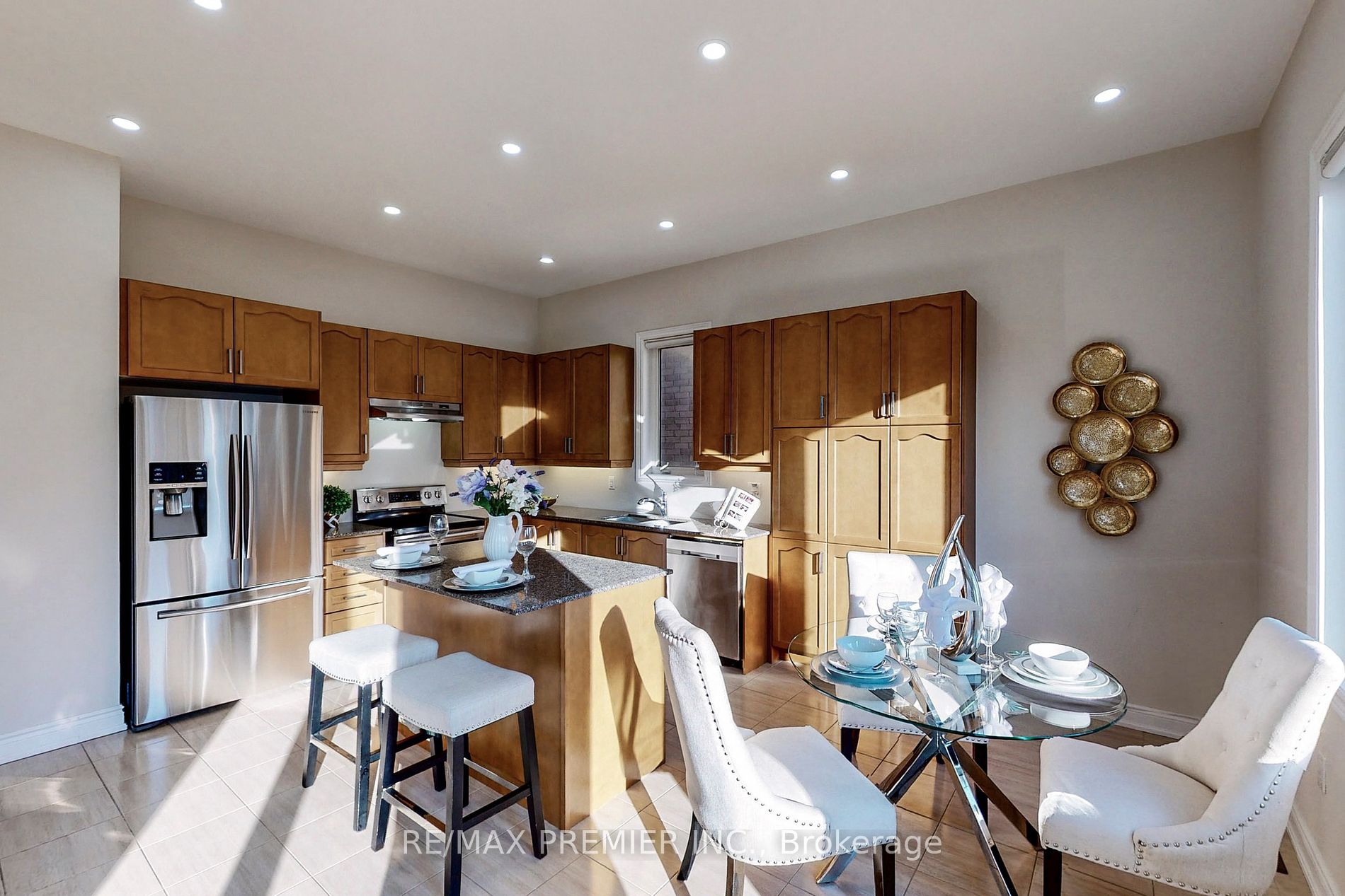 136 Stormont Tr