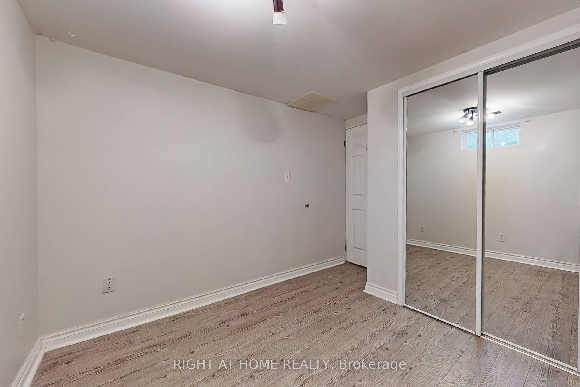 265 Andrew St
