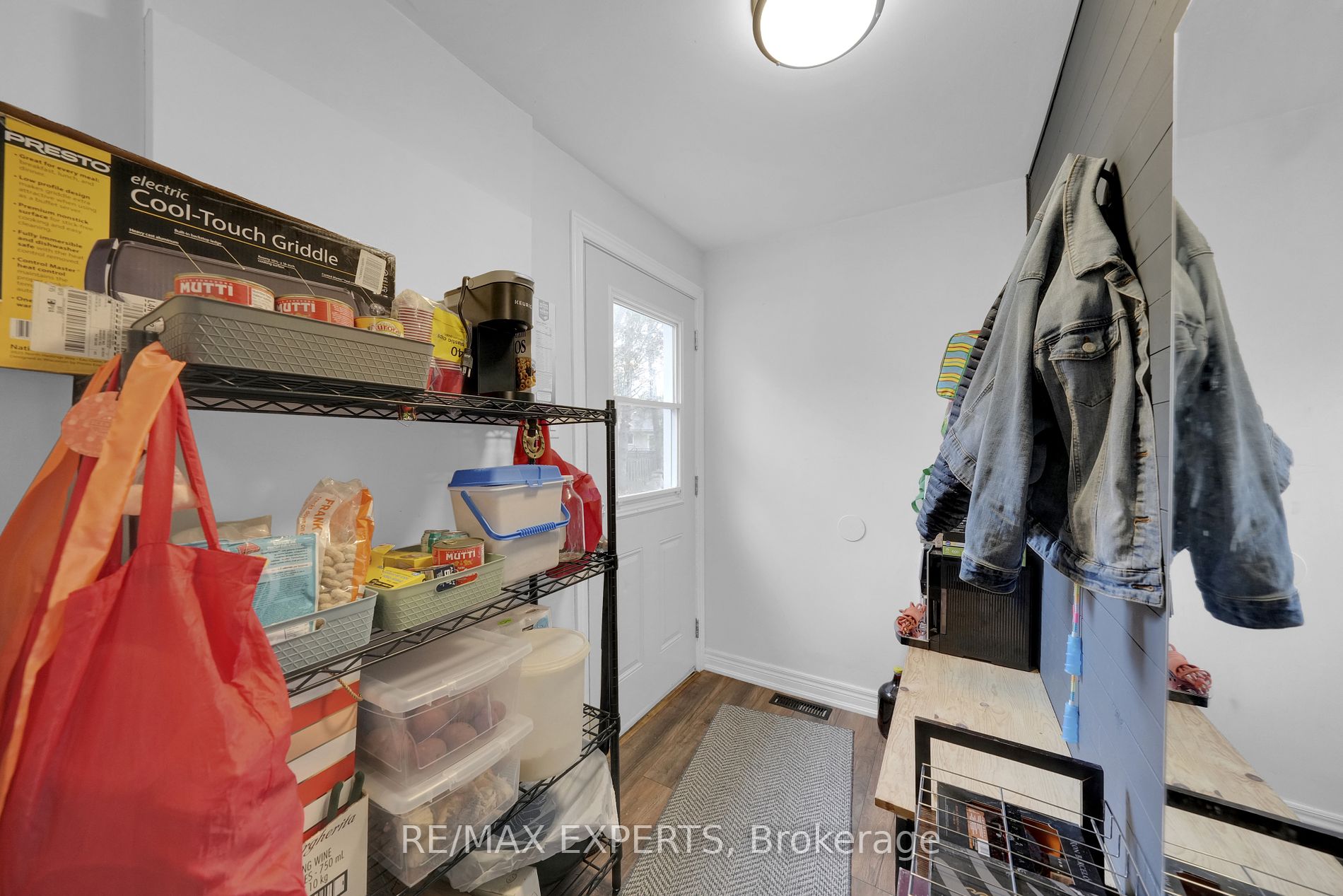 749 Happyvale Dr