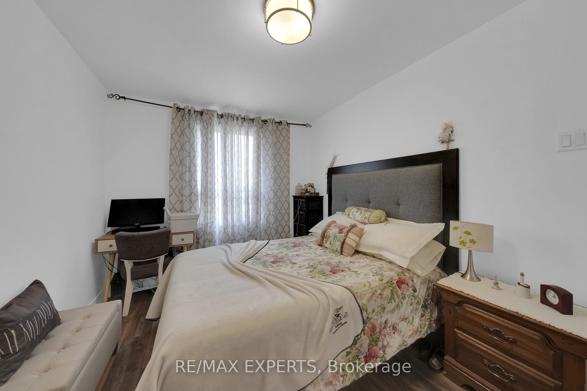 749 Happyvale Dr