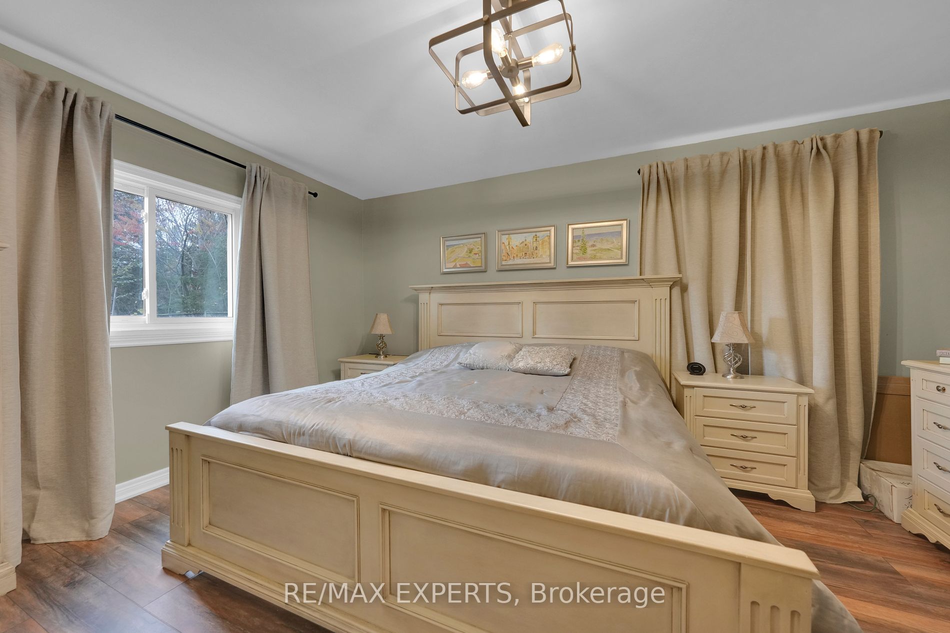749 Happyvale Dr
