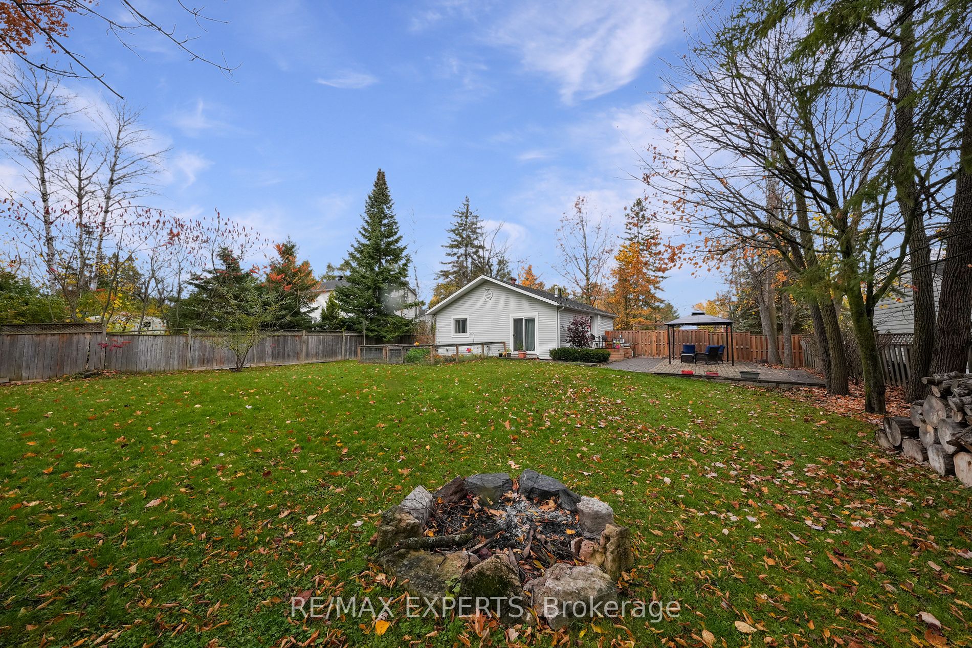 749 Happyvale Dr
