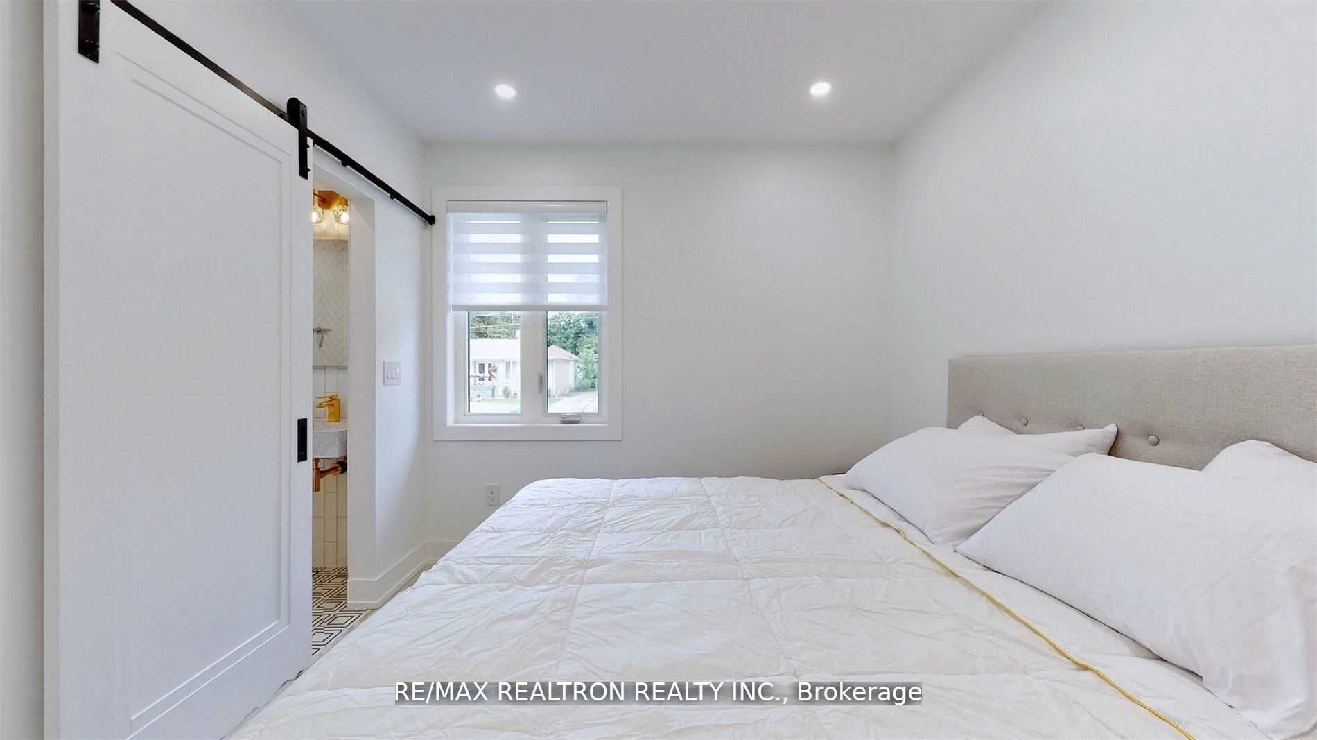 111 Evahill Crescent