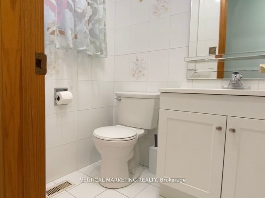 154 Timber Lane, #Upper