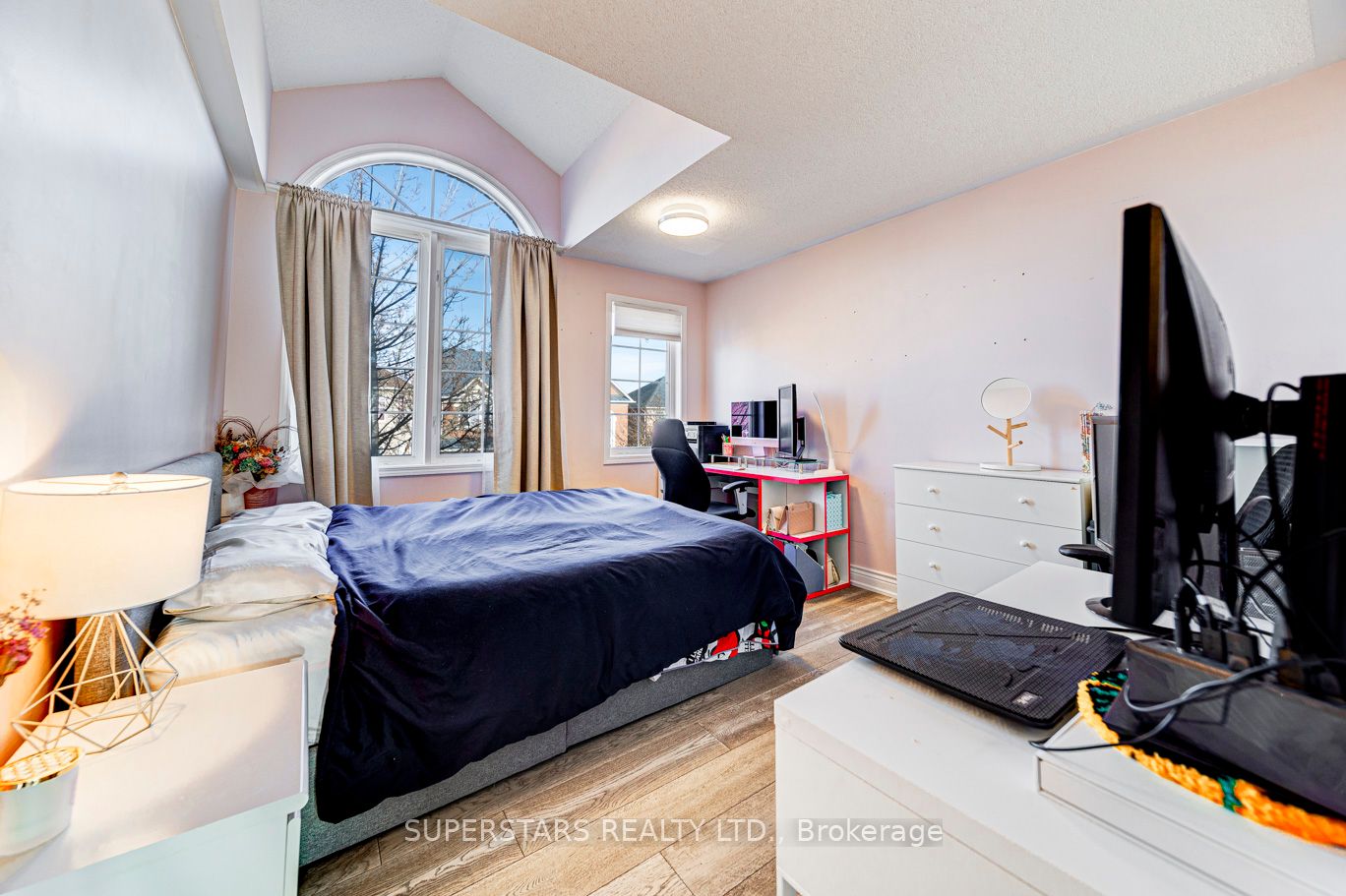 121 Majestic Drive