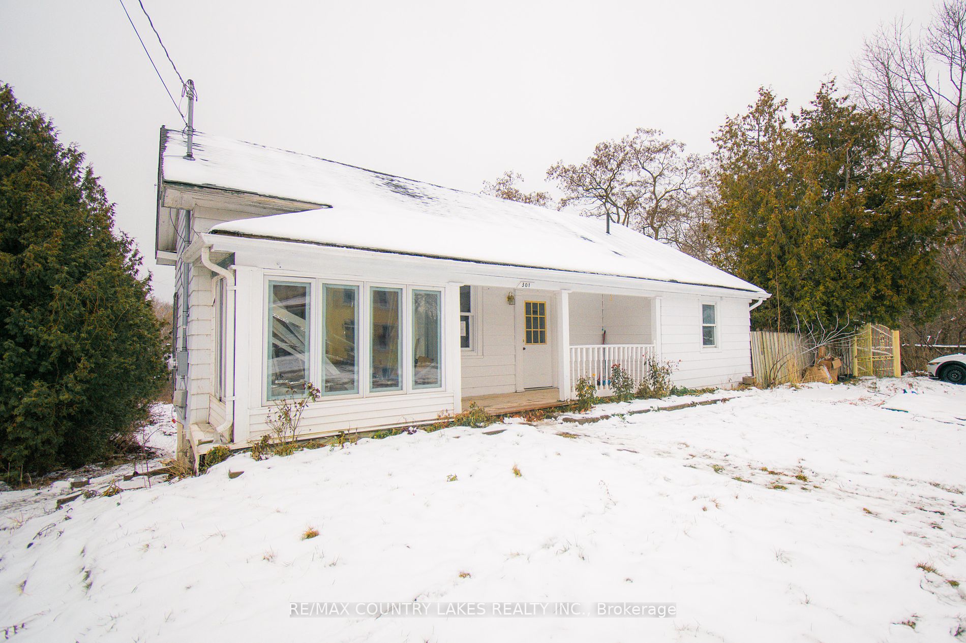 301 Victoria Avenue
