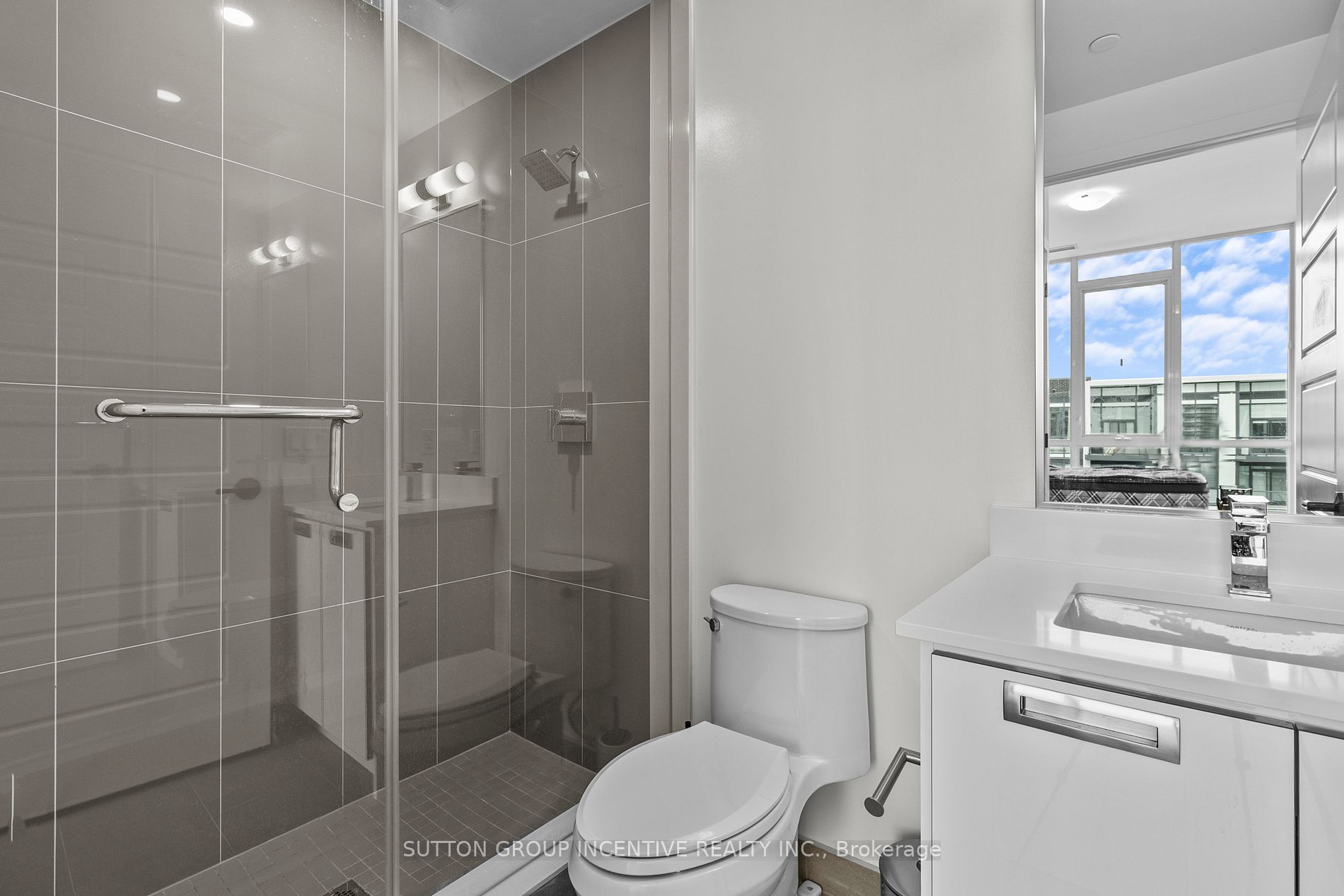 415 SEA RAY Avenue #431