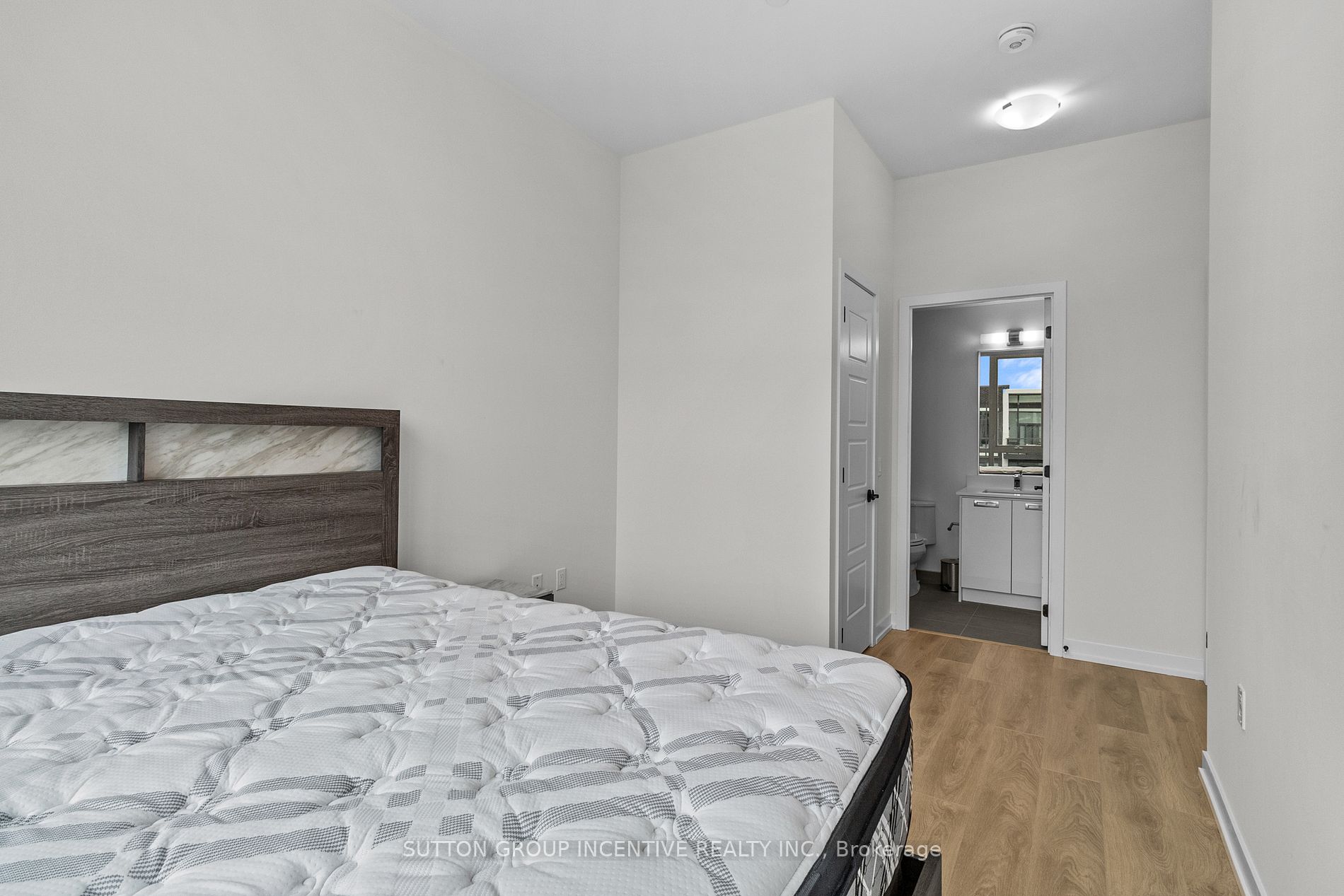 415 SEA RAY Avenue #431