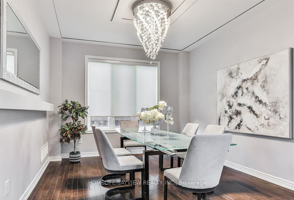 50 Mansard Dr
