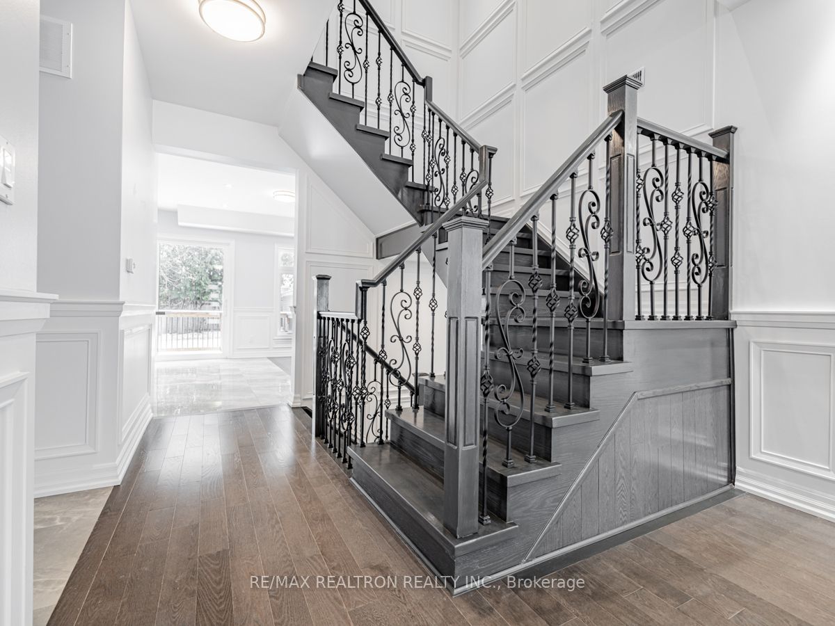 318 Andrew Street