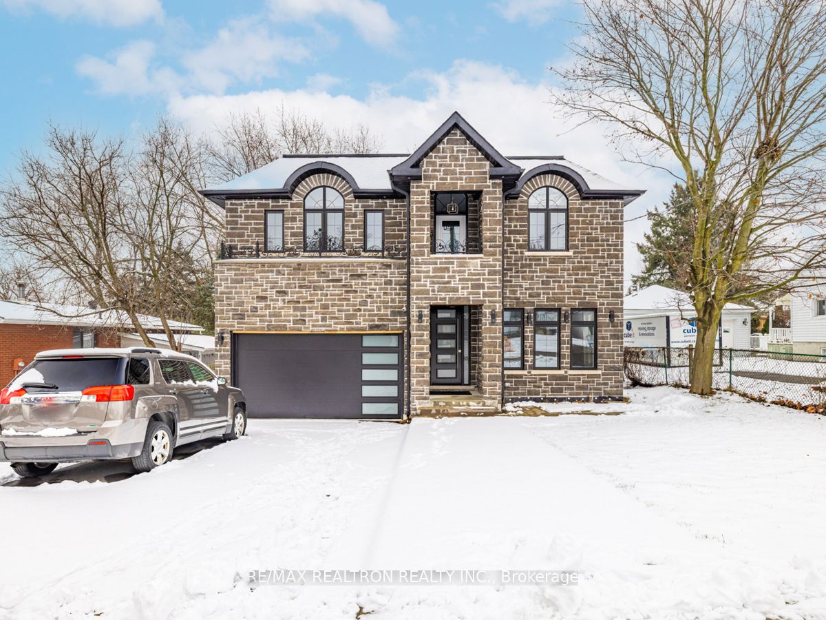 318 Andrew Street