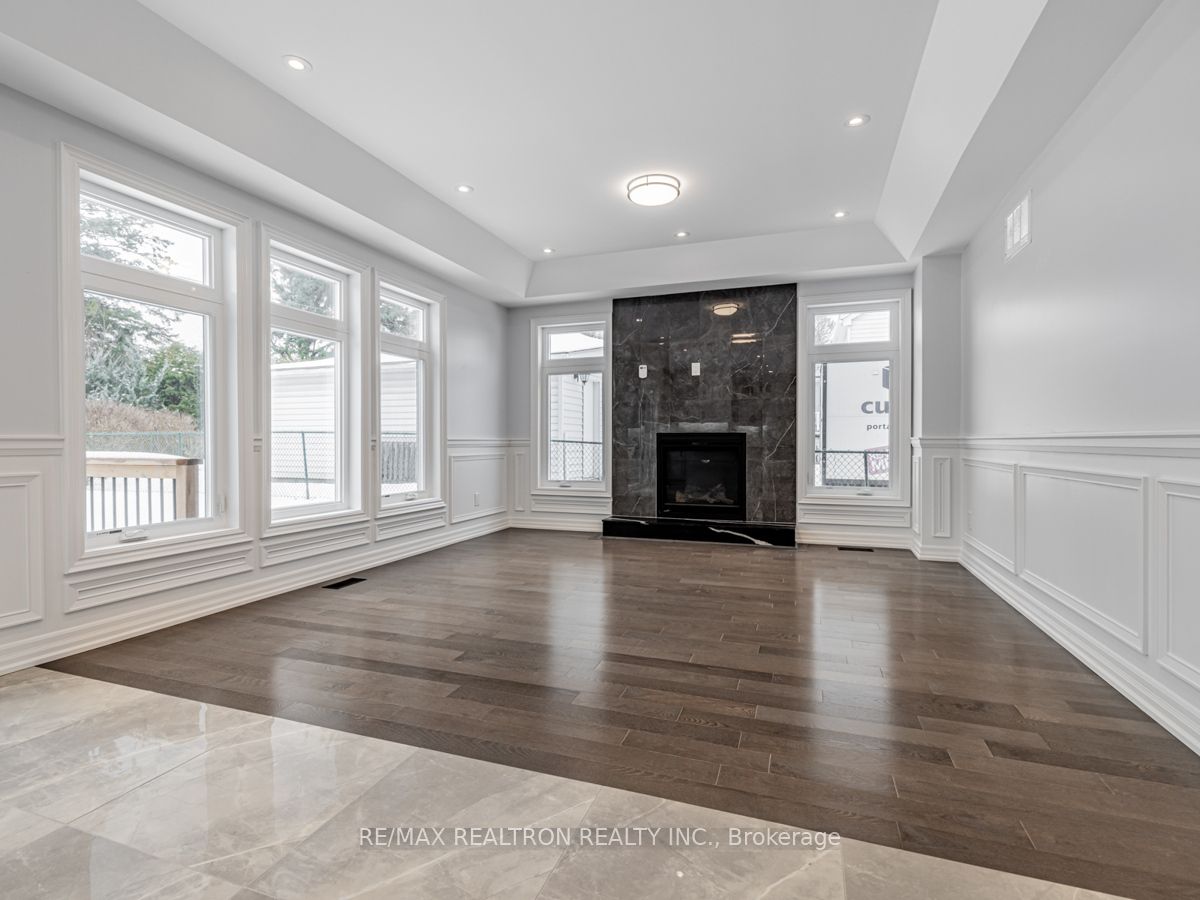 318 Andrew Street