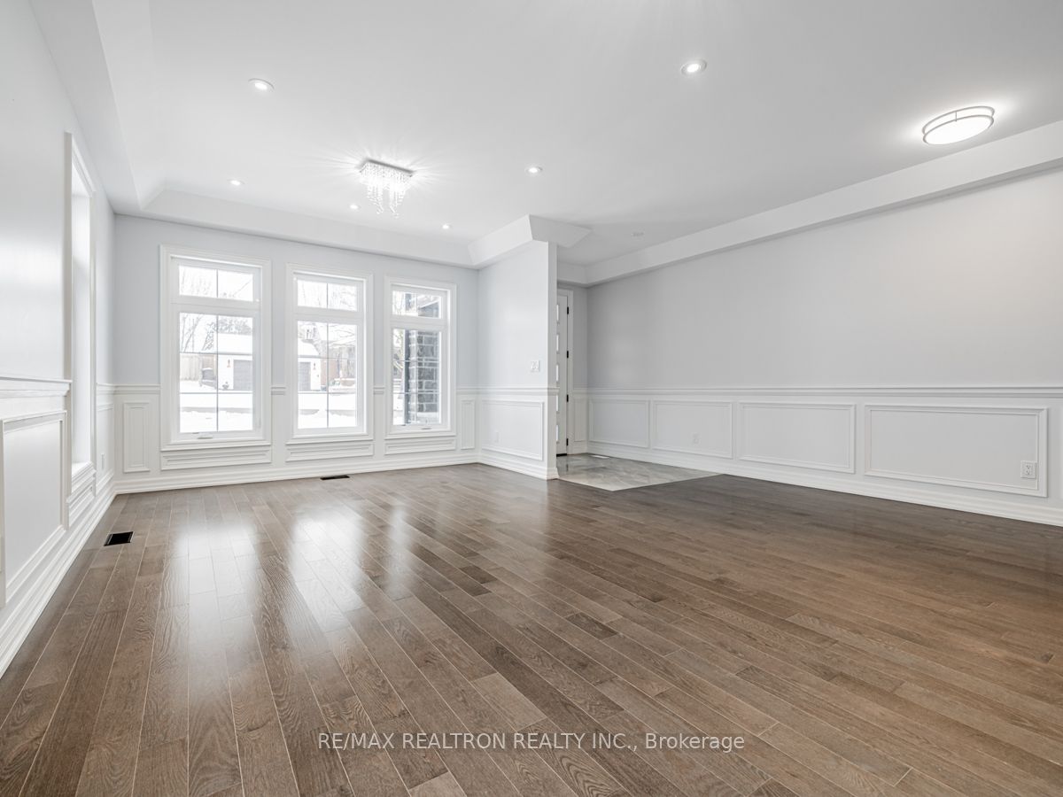318 Andrew Street