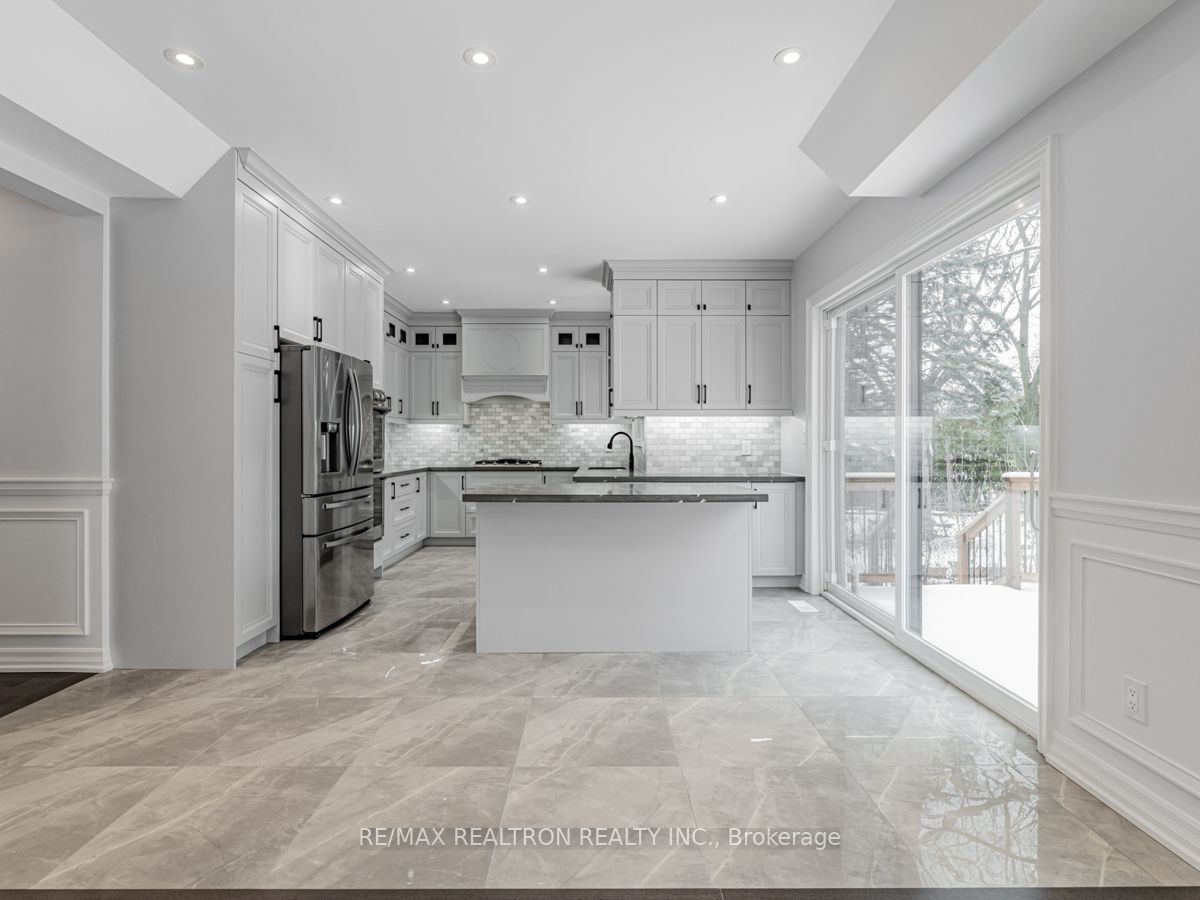 318 Andrew Street