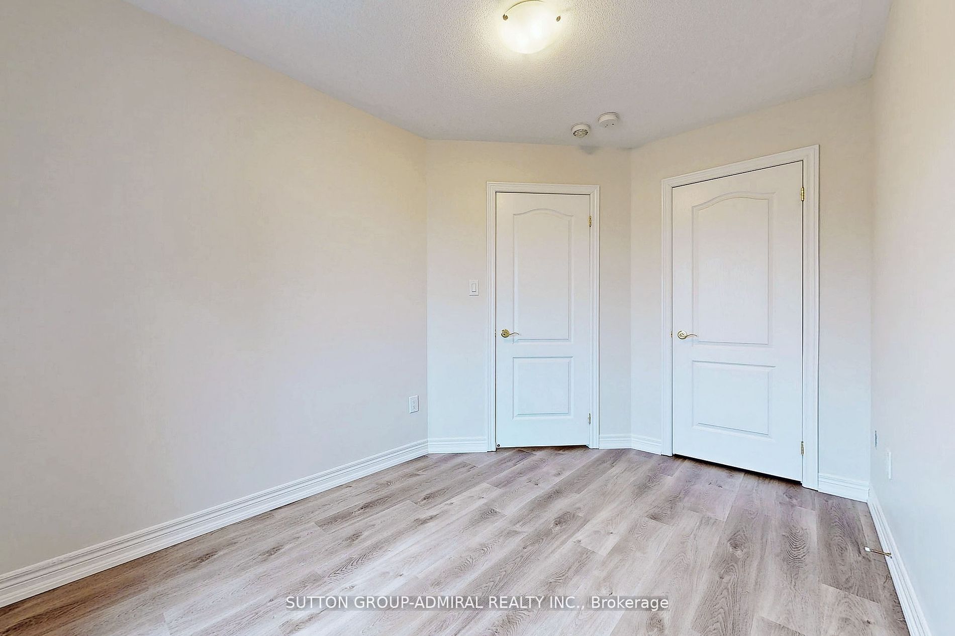 22 Greenwood Dr