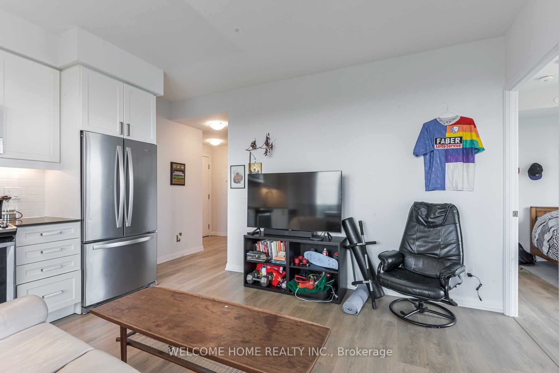 7895 Jane Street, #504