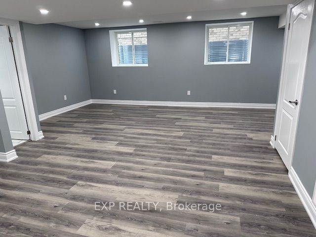 31 Lorne Thomas Place
