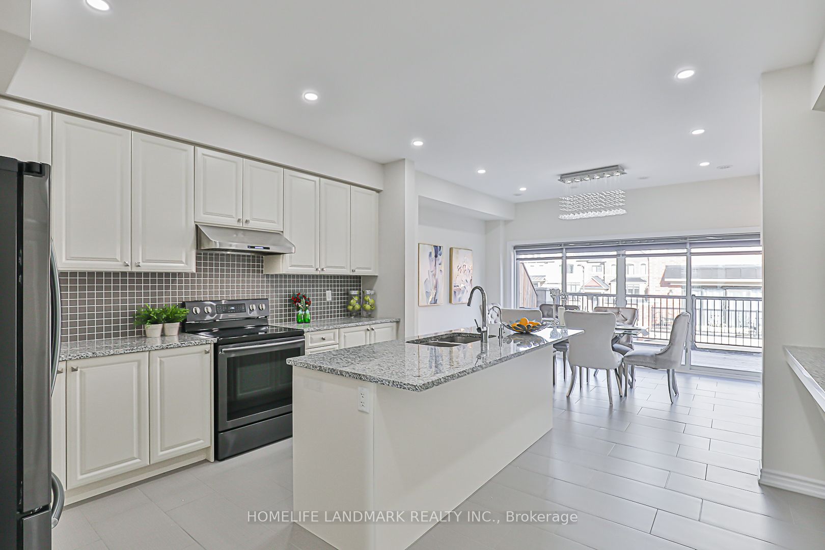 32 Cafaro Lane