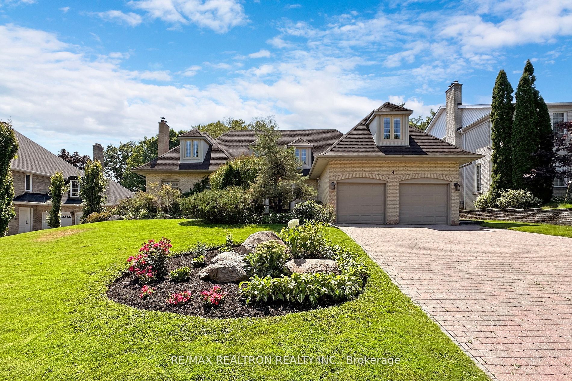 4 Waterloo Crt
