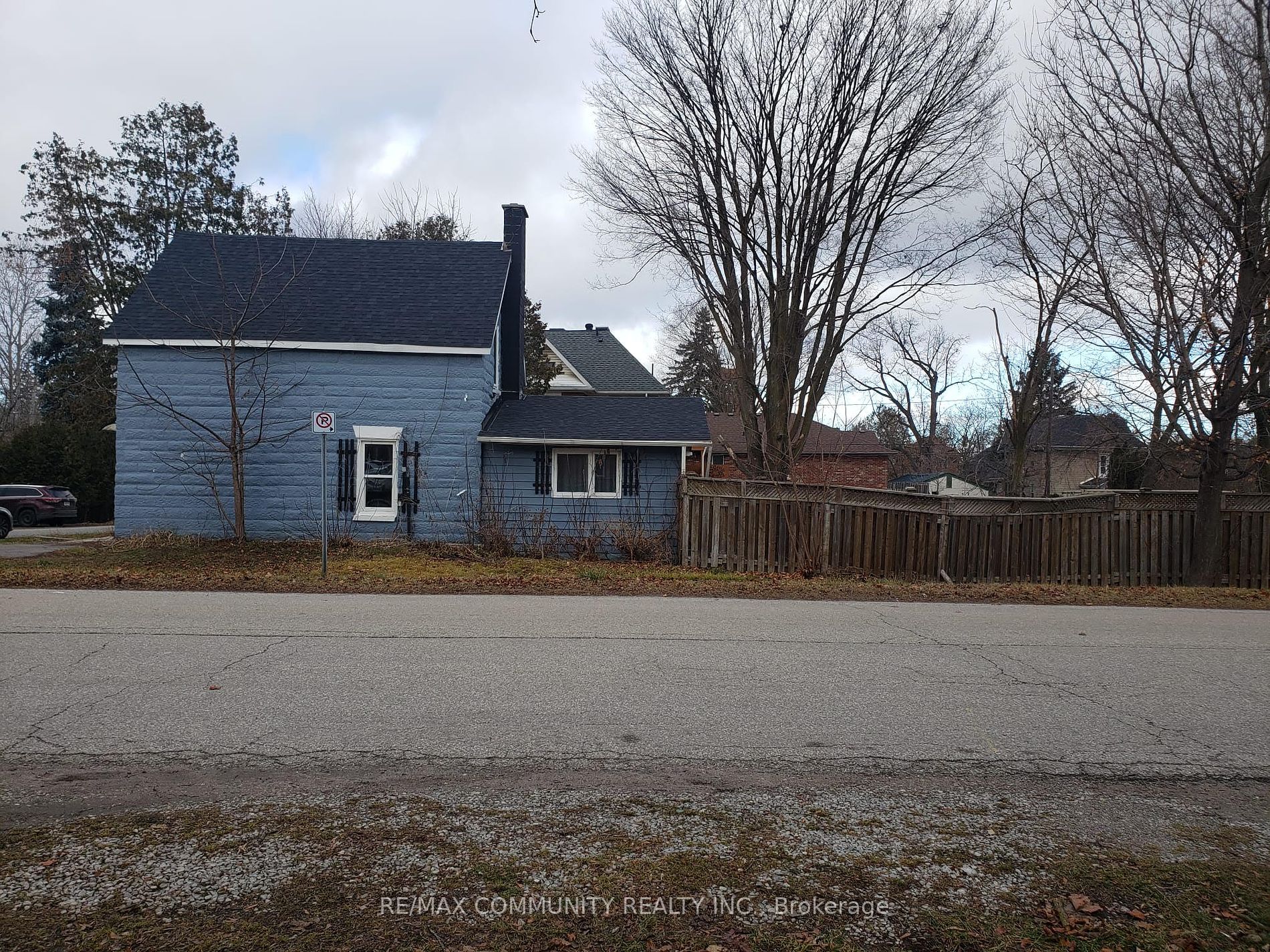21 Forestell St