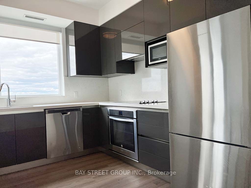 15 Water Walk Dr, #2010