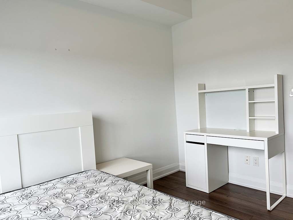 15 Water Walk Dr, #2010