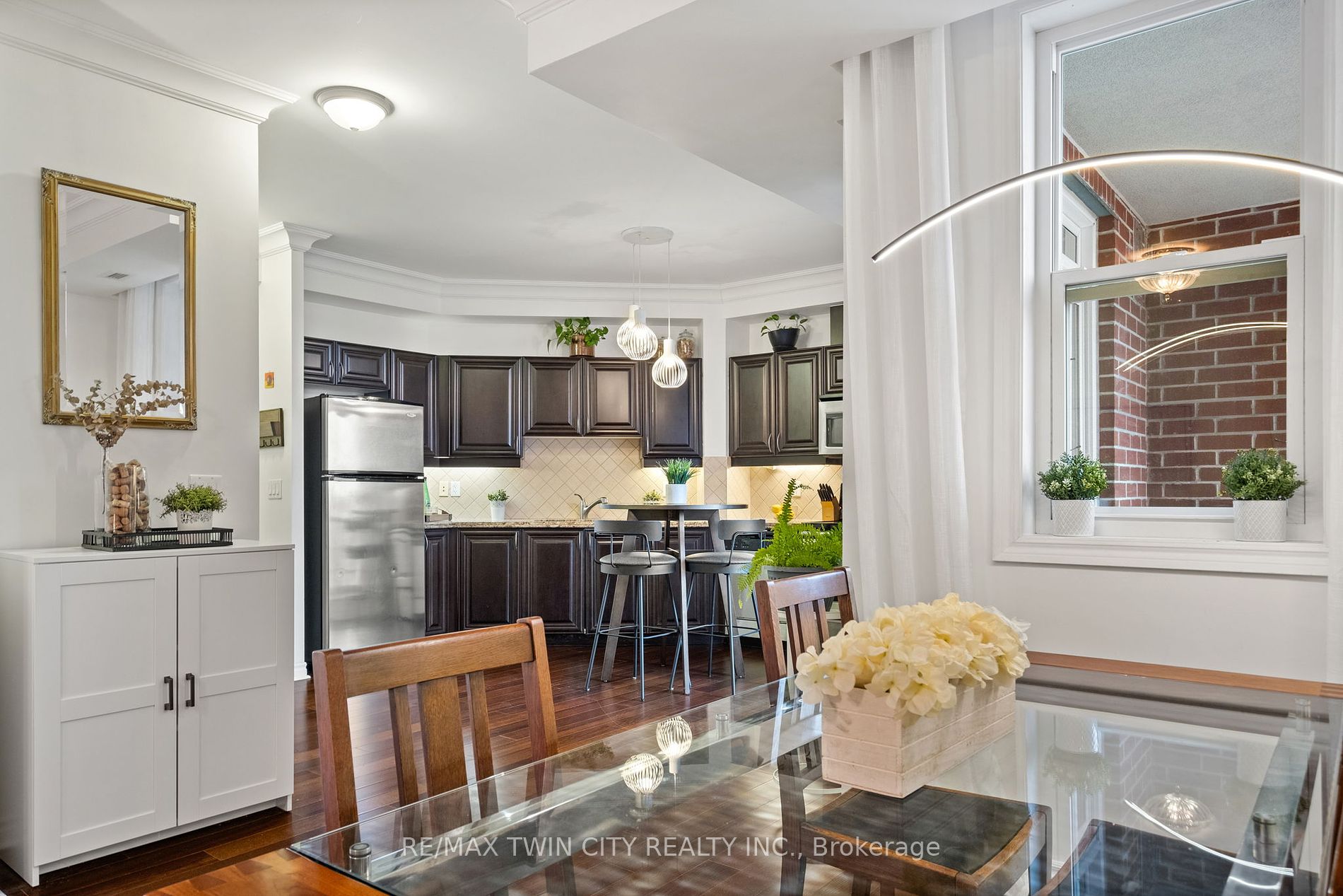 15450 Yonge St, #209