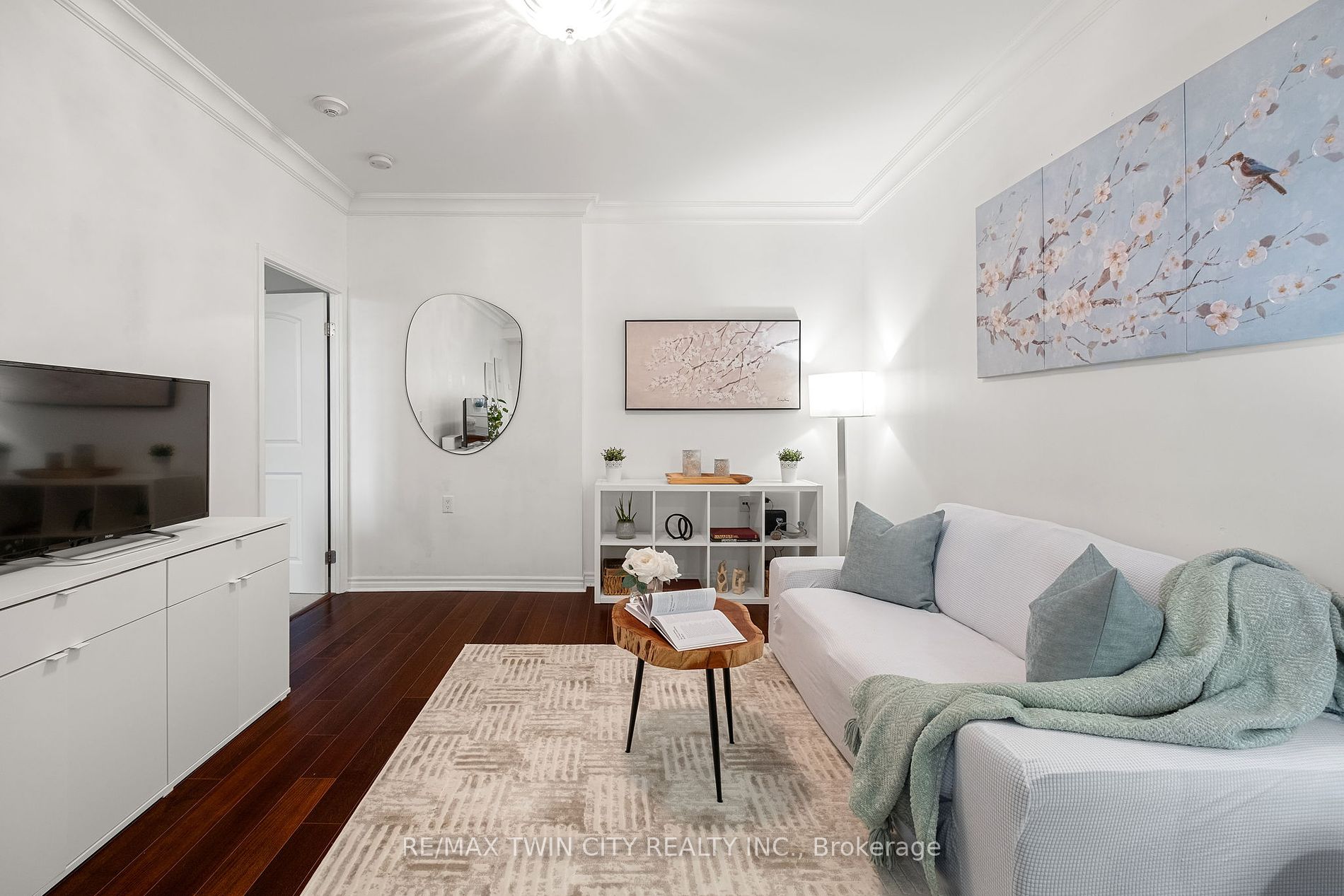 15450 Yonge St, #209