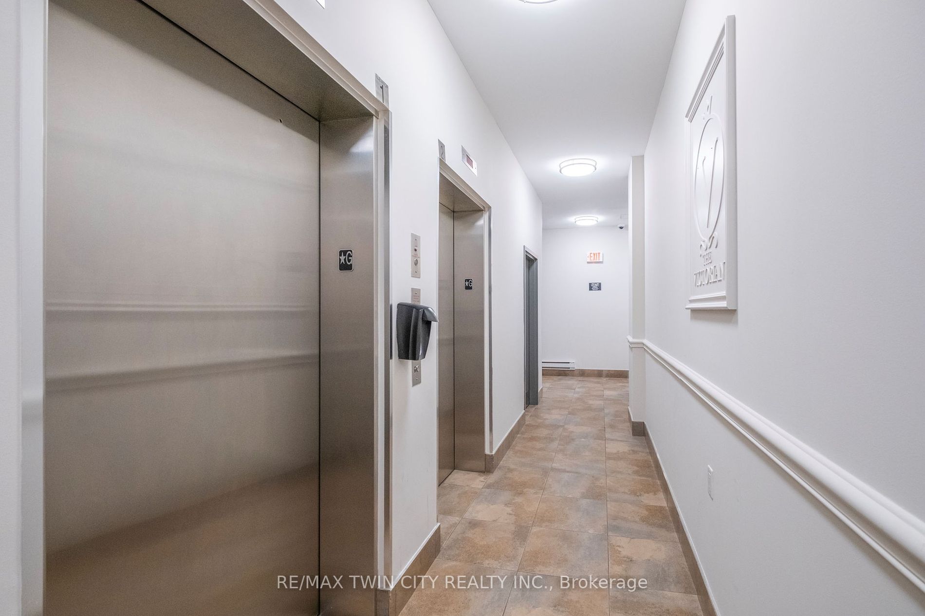 15450 Yonge St, #209