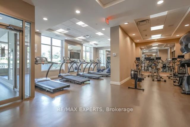 9255 Jane St, #1211