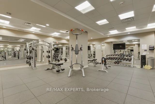 9255 Jane St, #1211