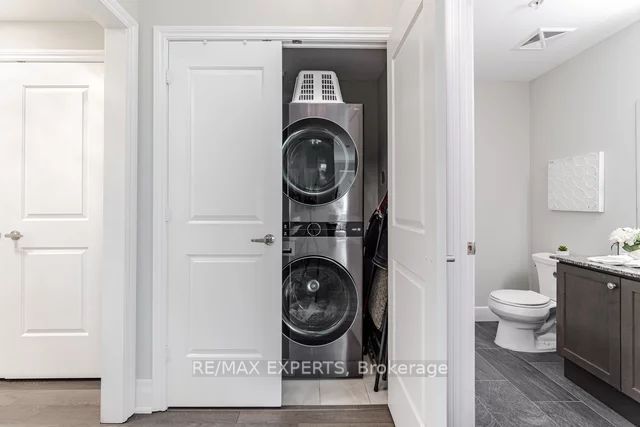 9255 Jane St, #1211