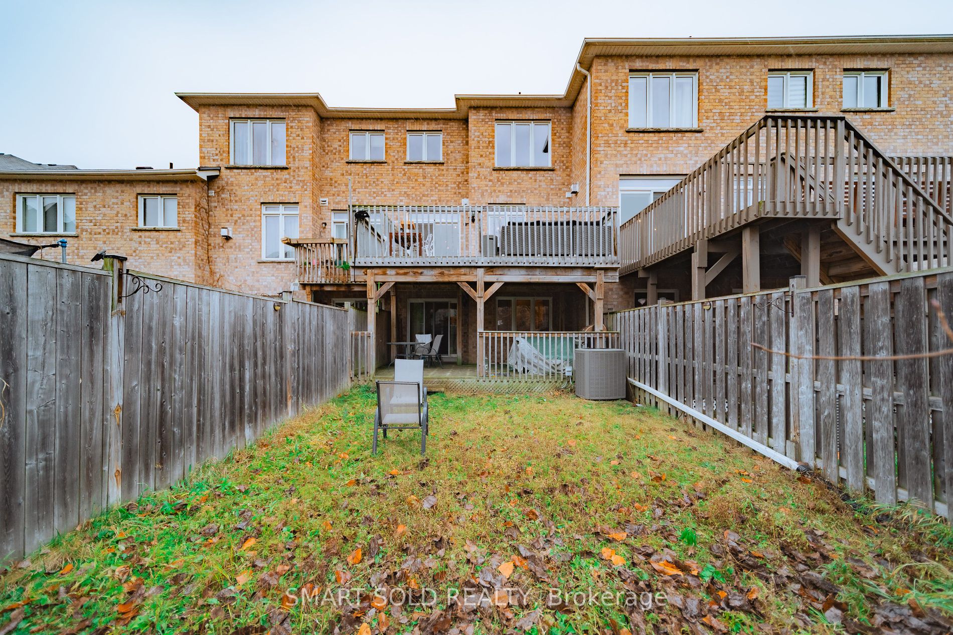 18 George Kirby St