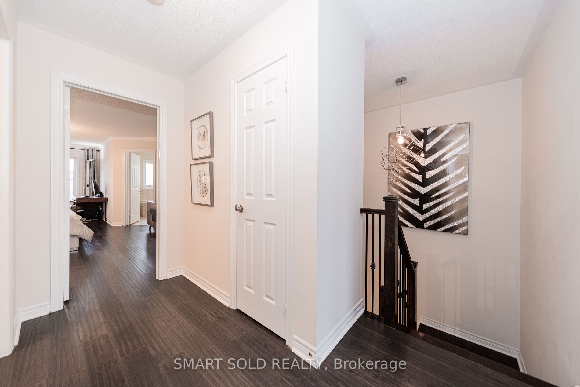 18 George Kirby St