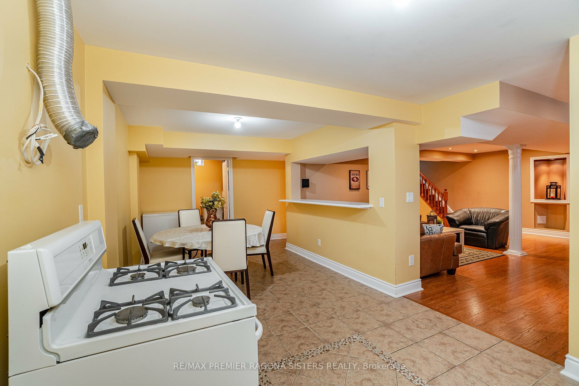 72 Criscione Dr