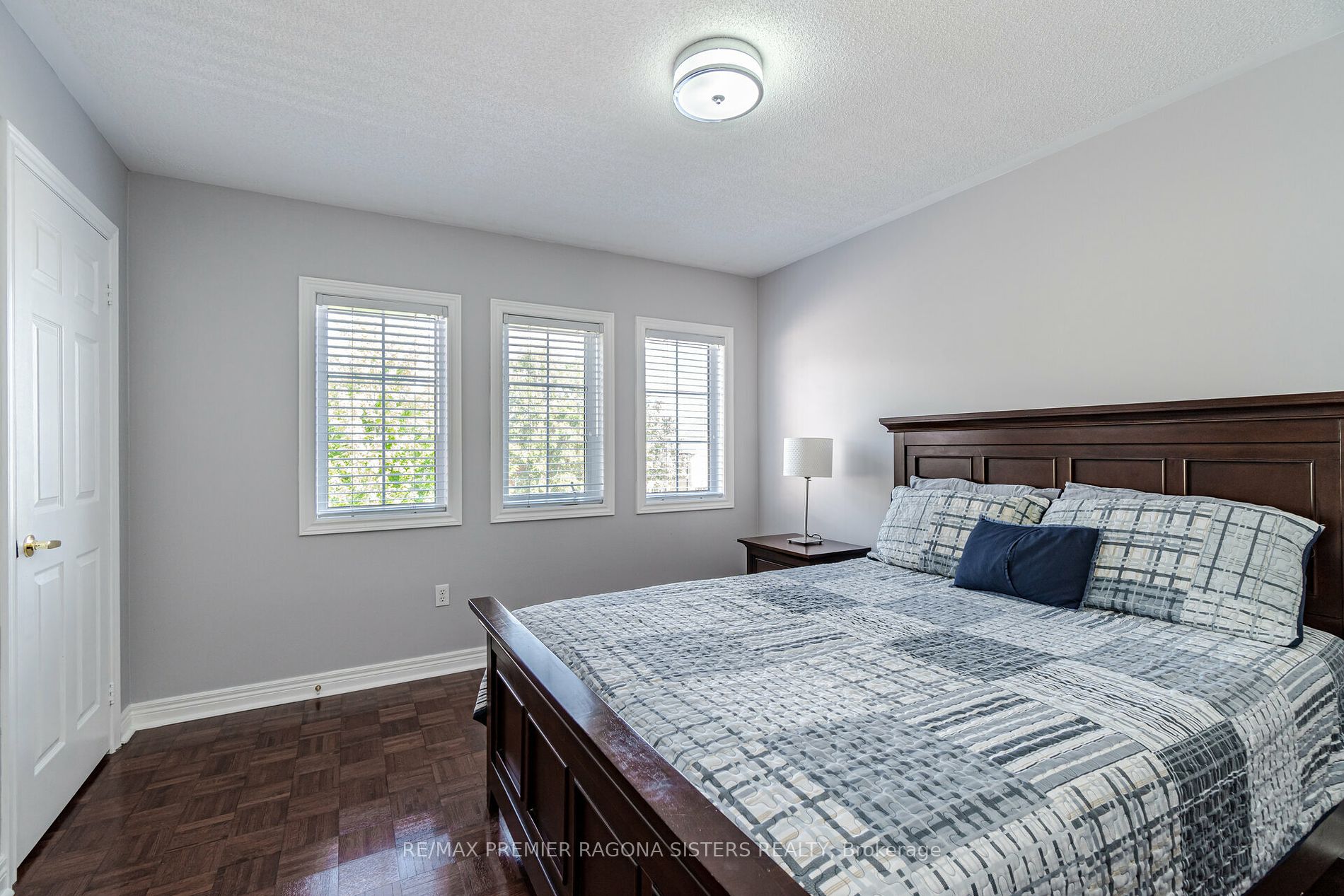 72 Criscione Dr