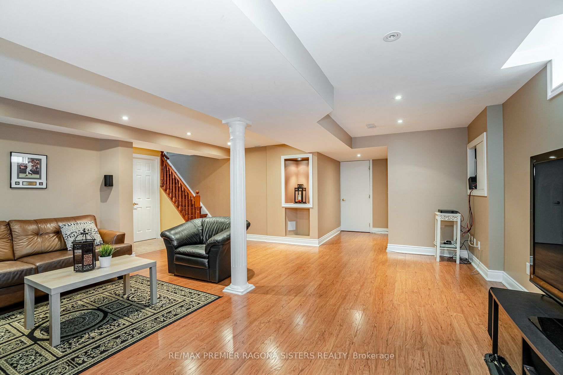 72 Criscione Dr