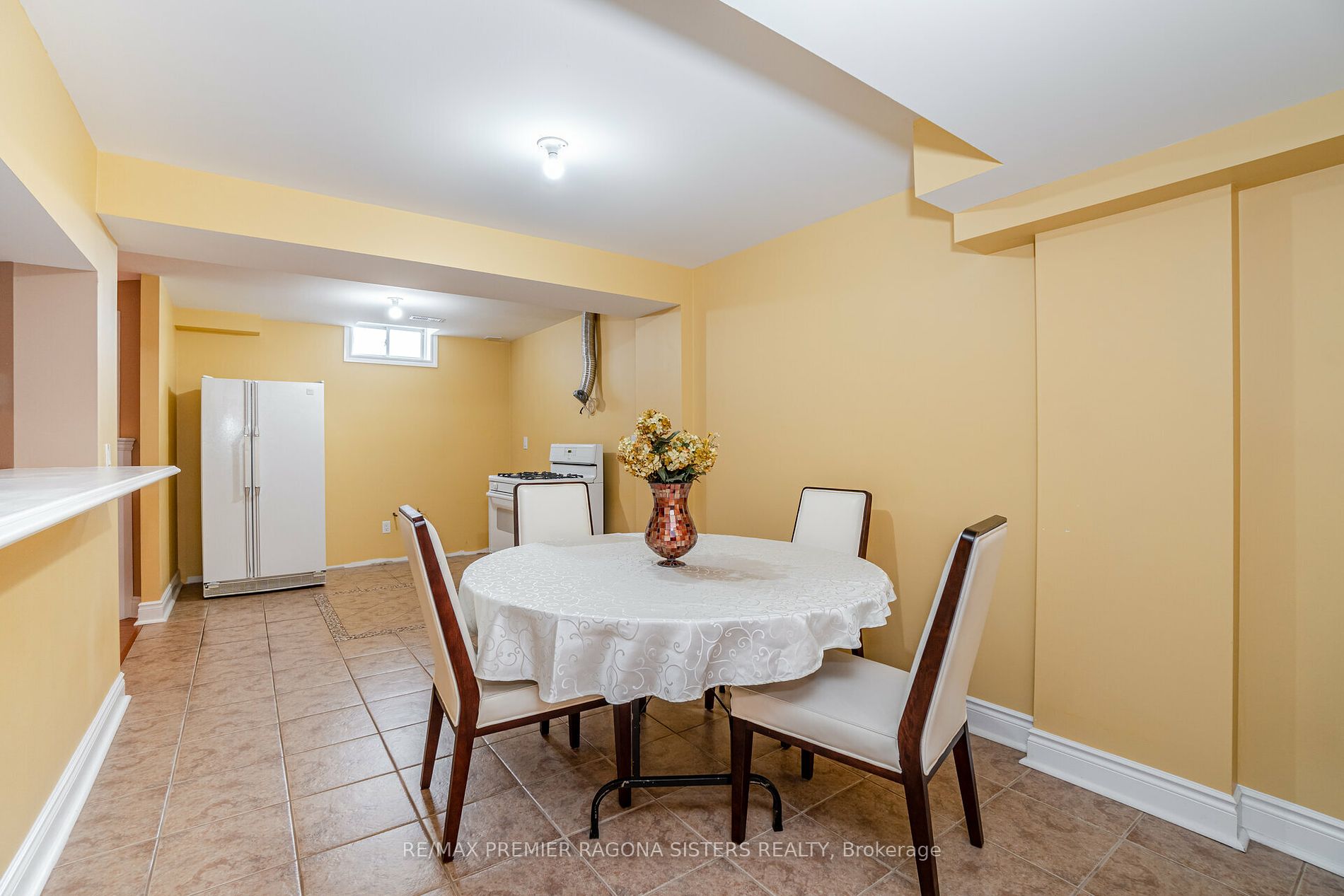 72 Criscione Dr