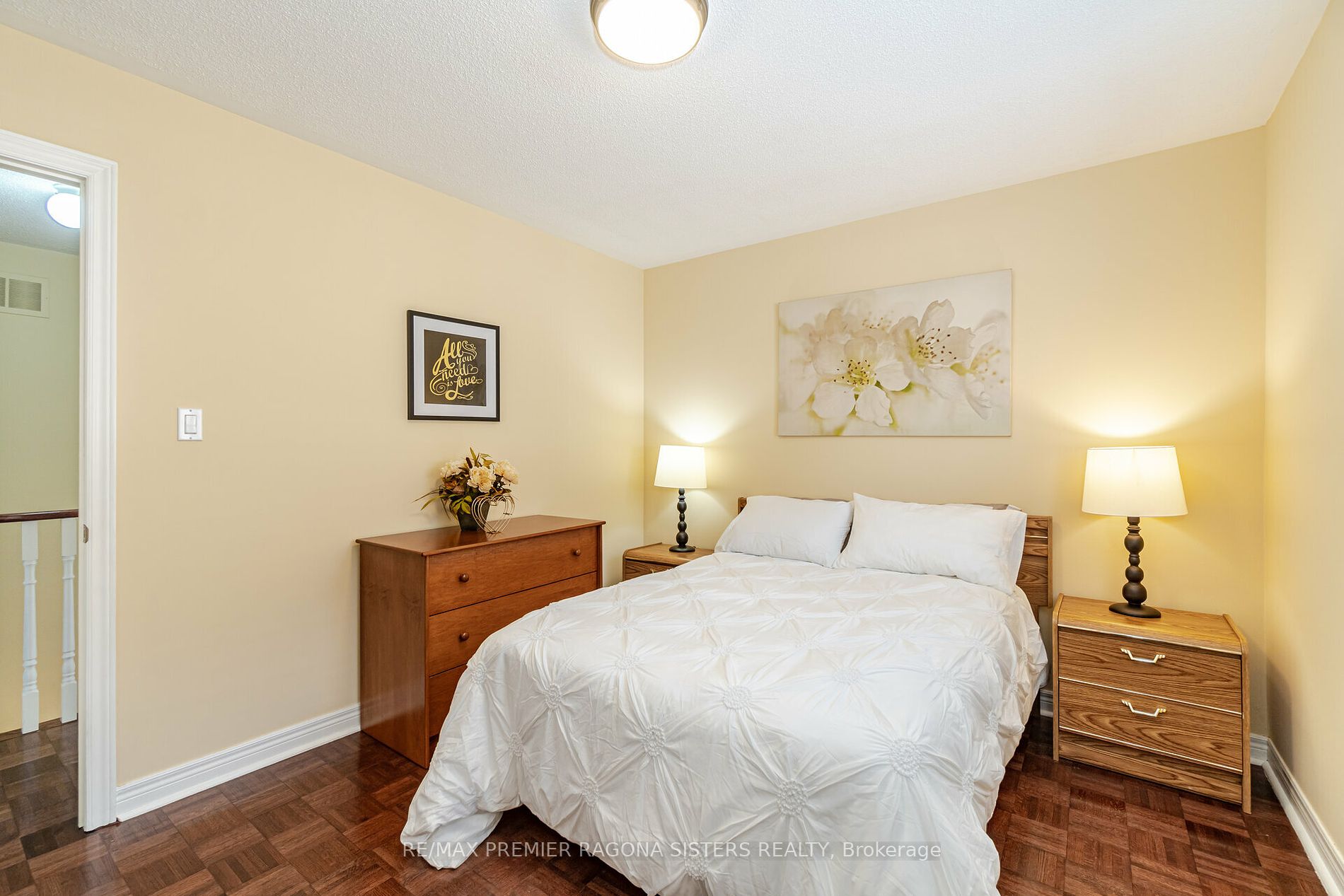 72 Criscione Dr