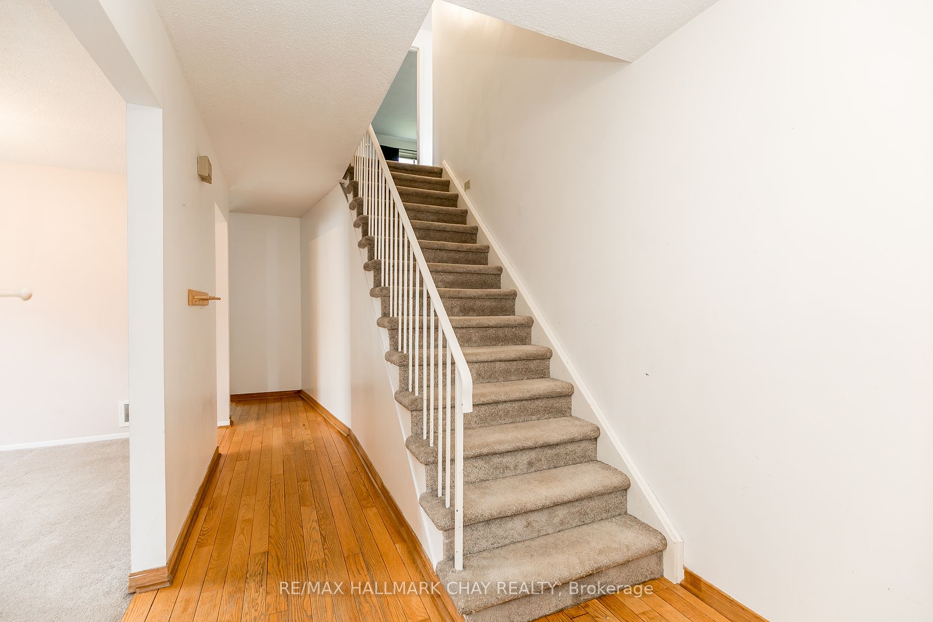 23 Britannia Ave, #Upper