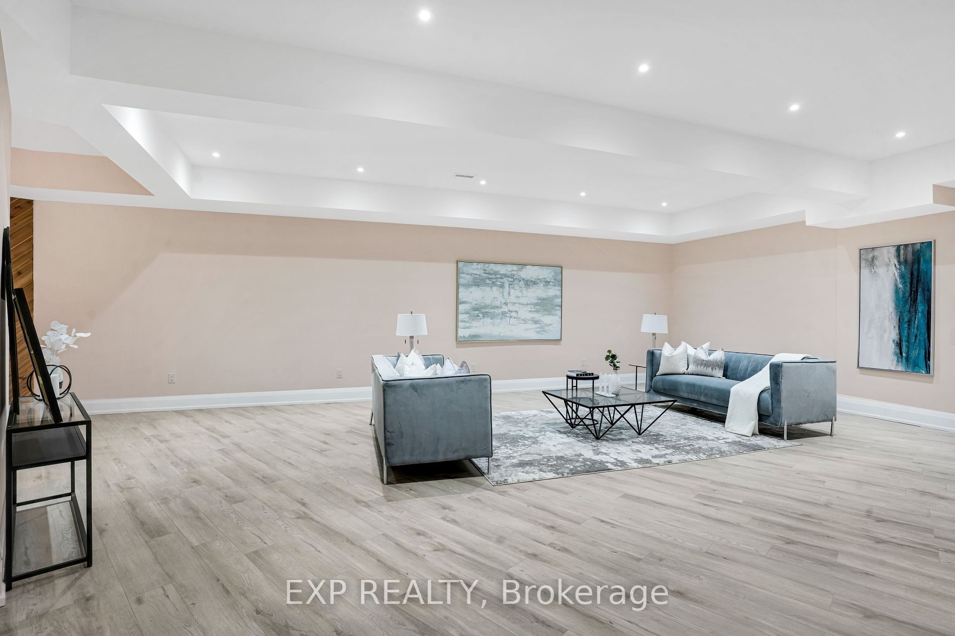 15 Glenview Heights Lane