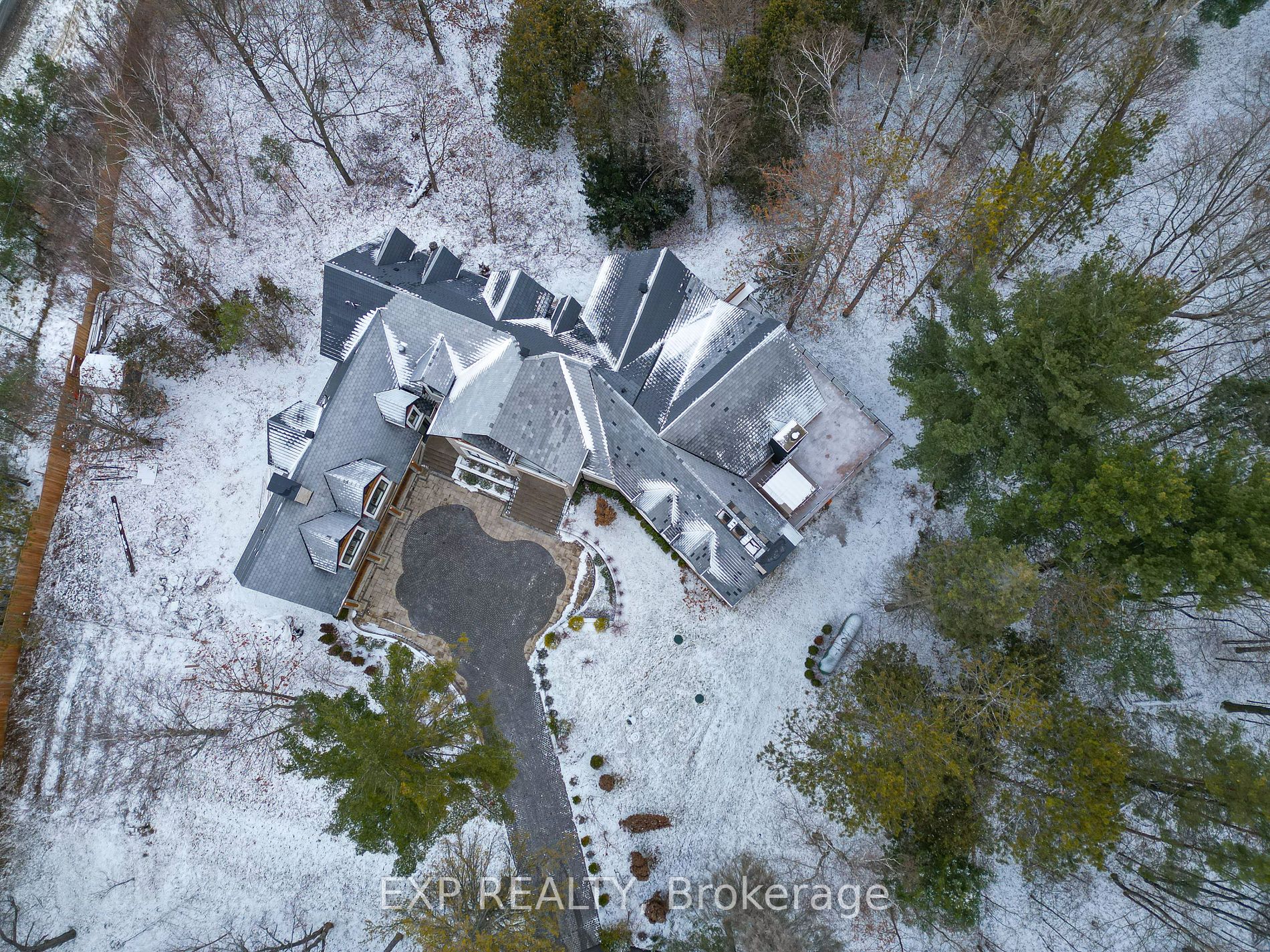 15 Glenview Heights Lane