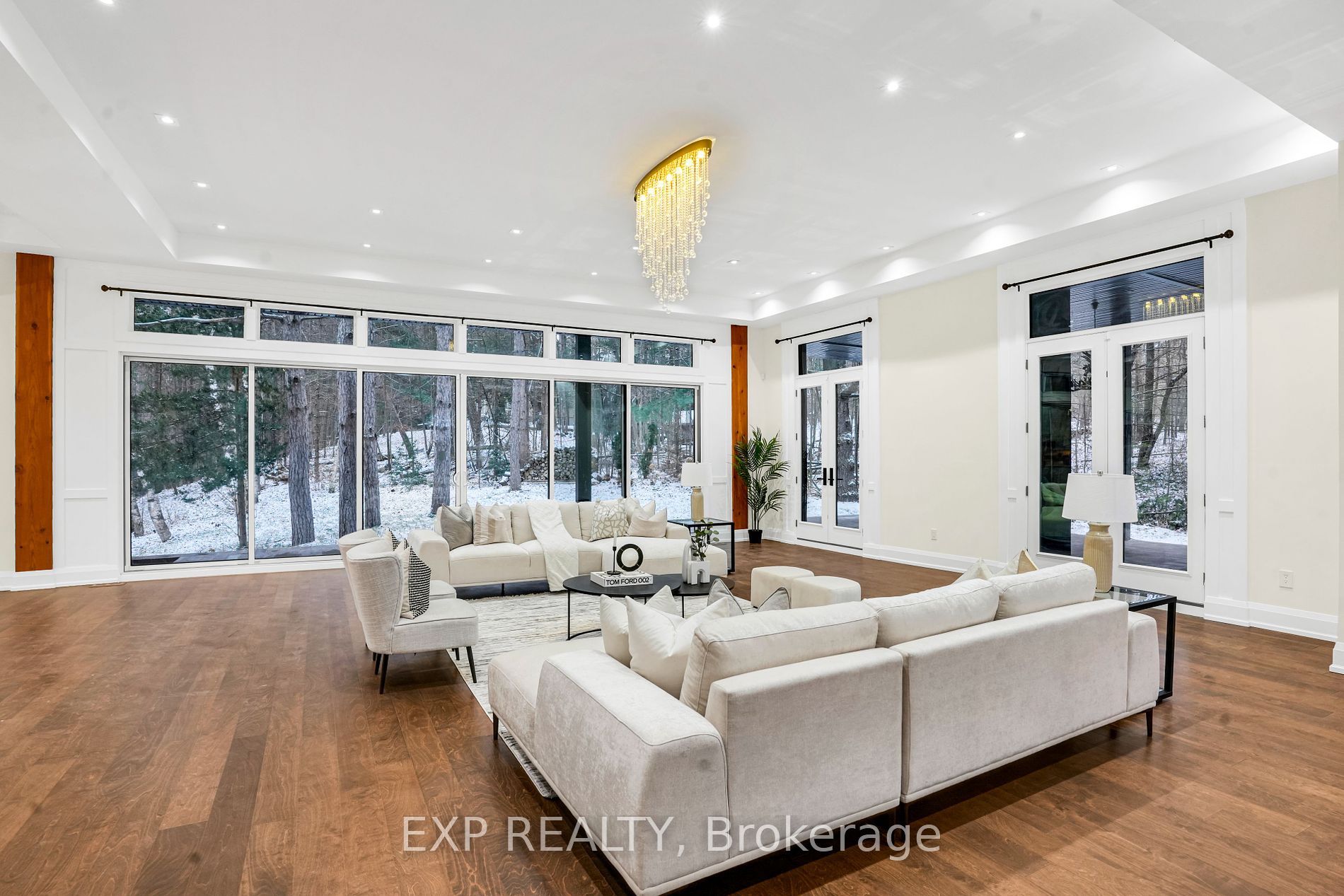 15 Glenview Heights Lane