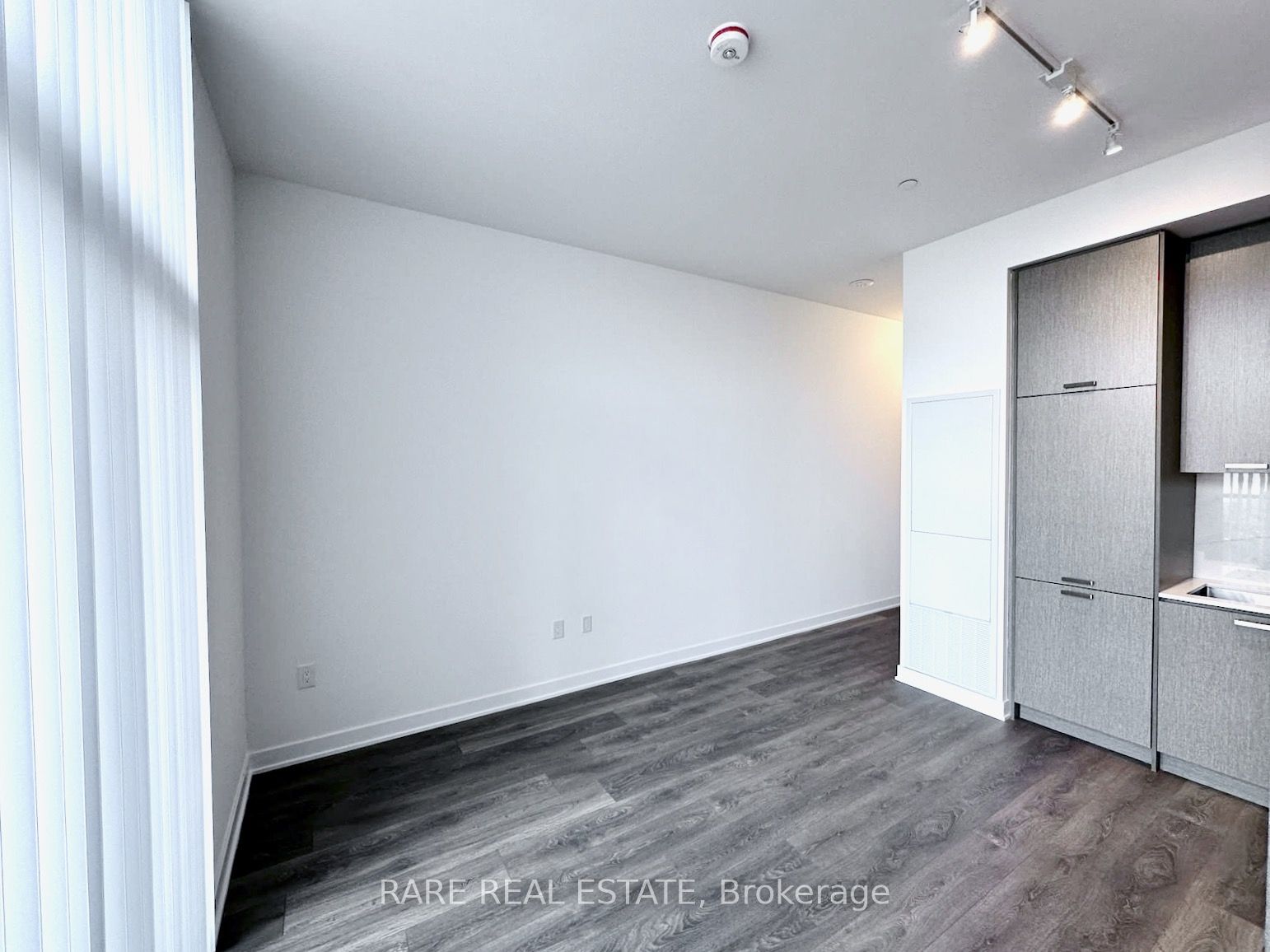 10 Honeycrisp Cres, #210