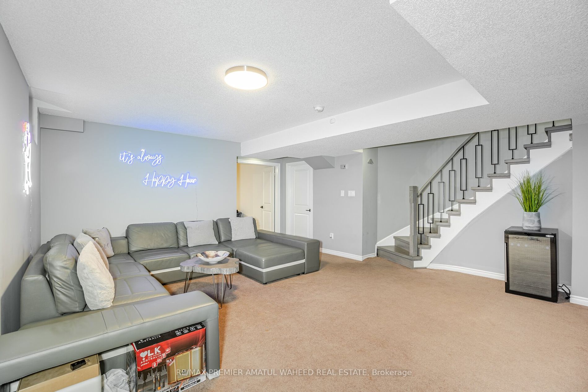 103 Garyscholl Road