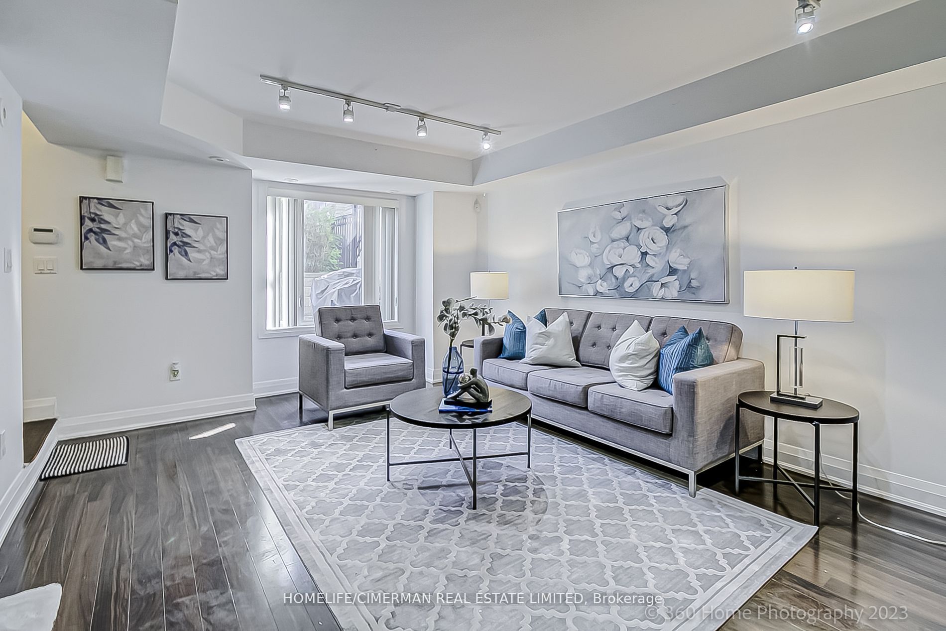 318 John Street, #123