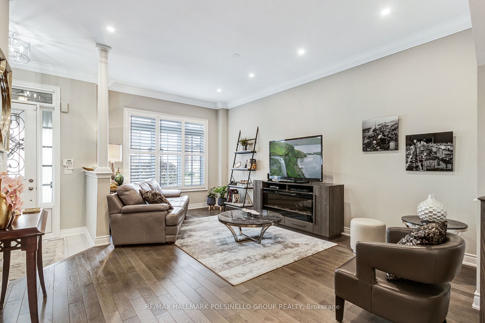 241 Paradelle Drive